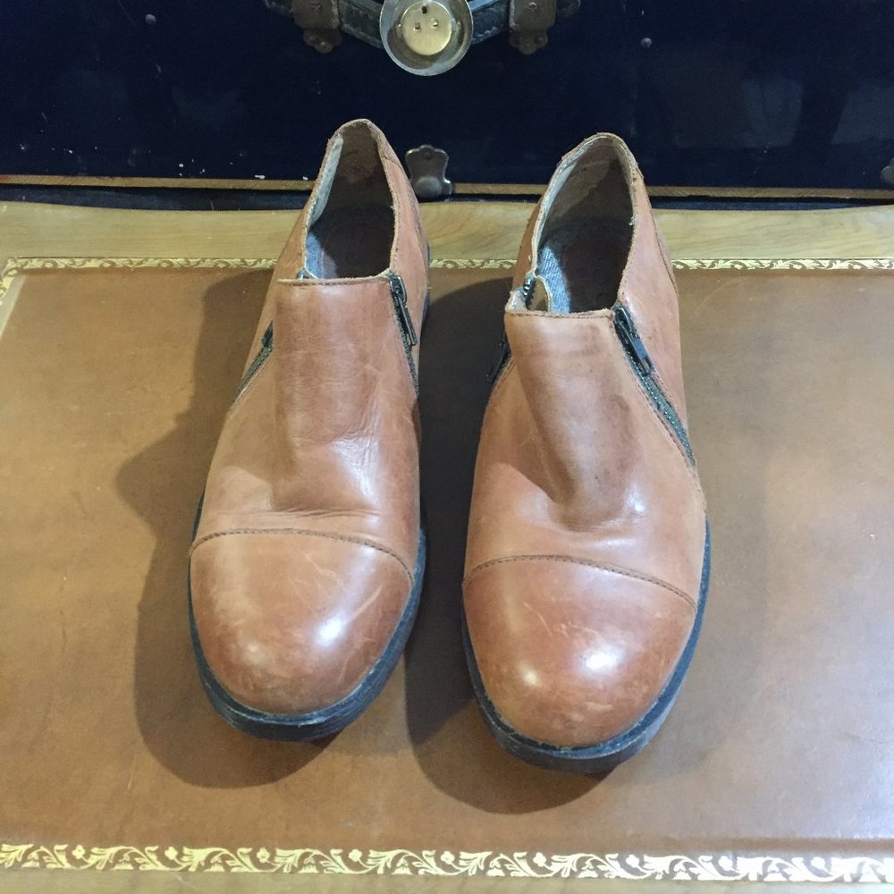 NEW B.O.C WOMEN'S LEATHER LOAFER SHOES SIZE 9.5